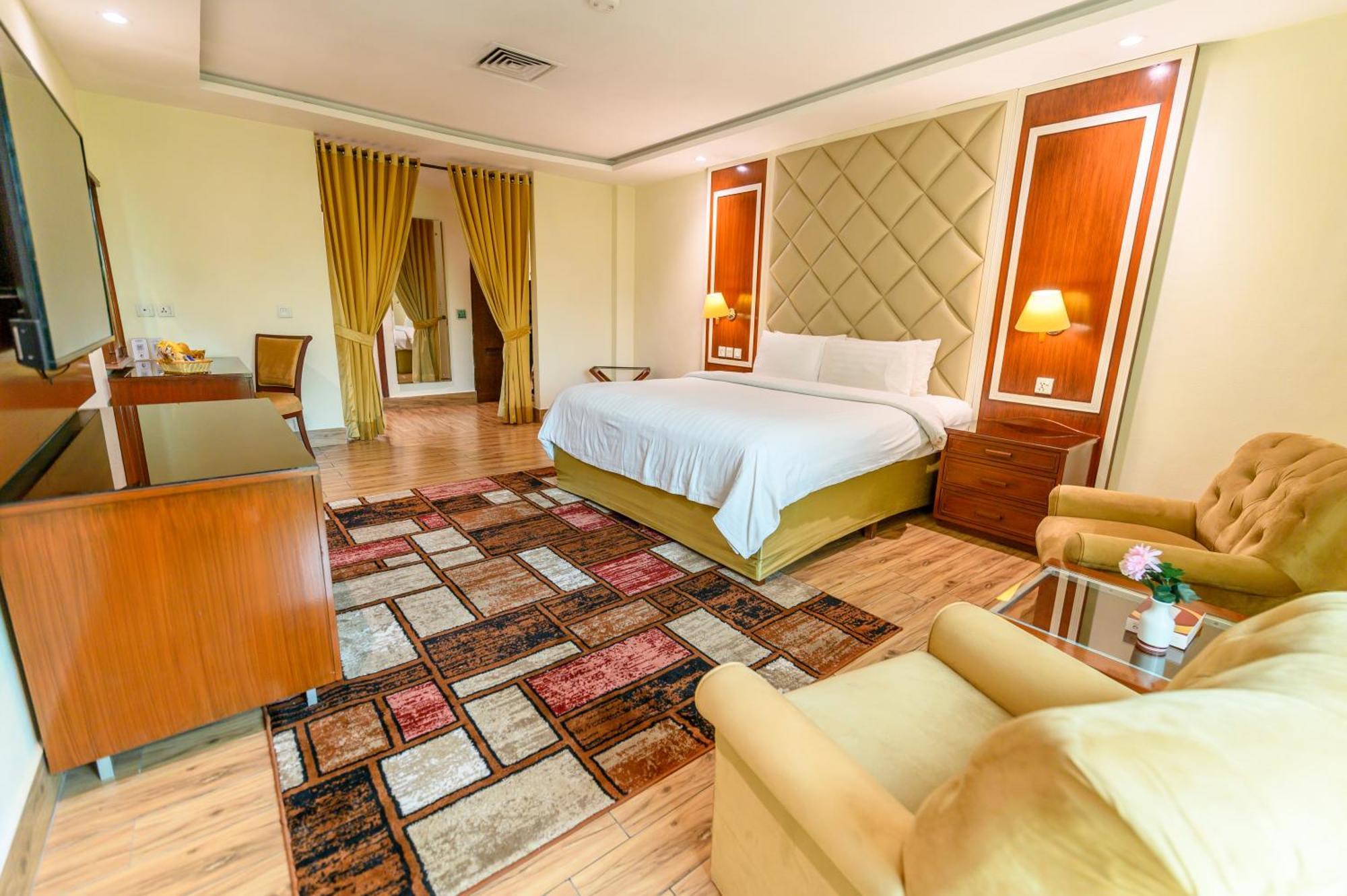 Hotel One Faisalabad Exterior foto
