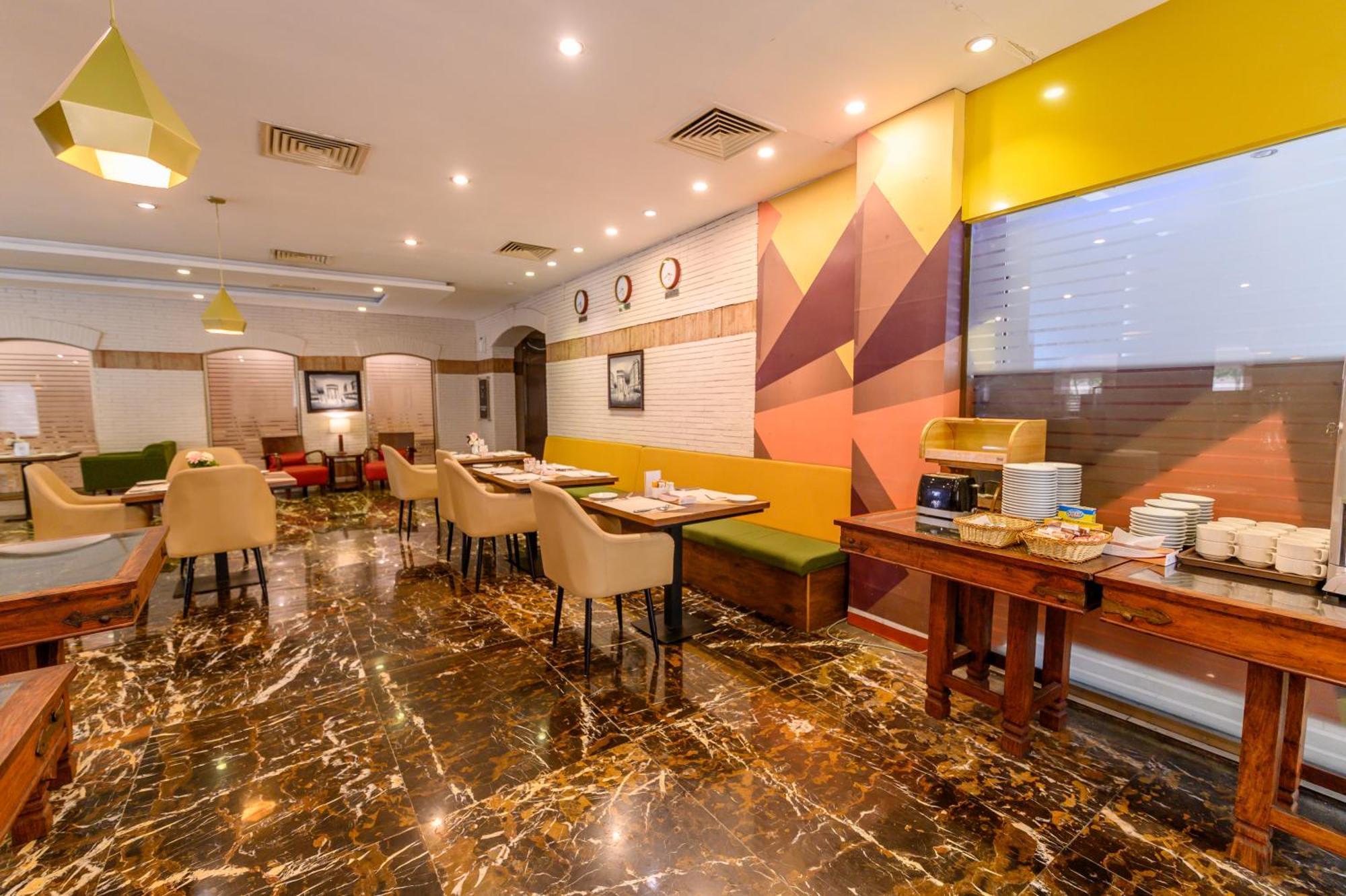 Hotel One Faisalabad Exterior foto